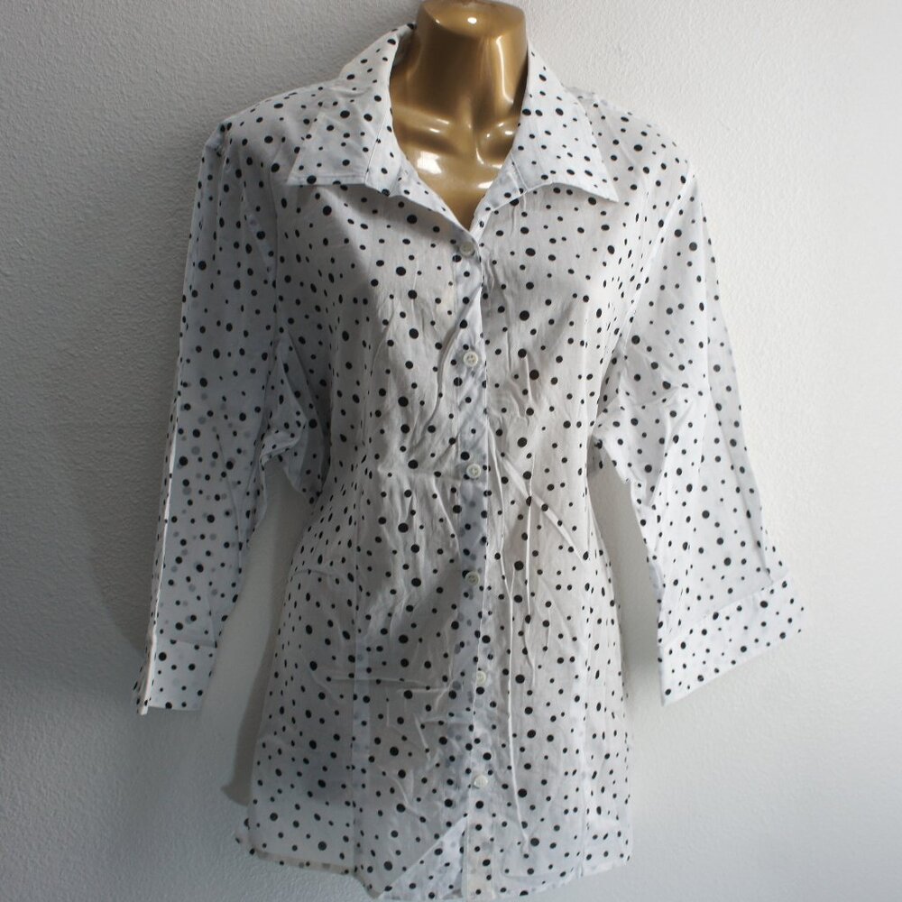 Chicos white polka dot light weight tunic blouse size 3